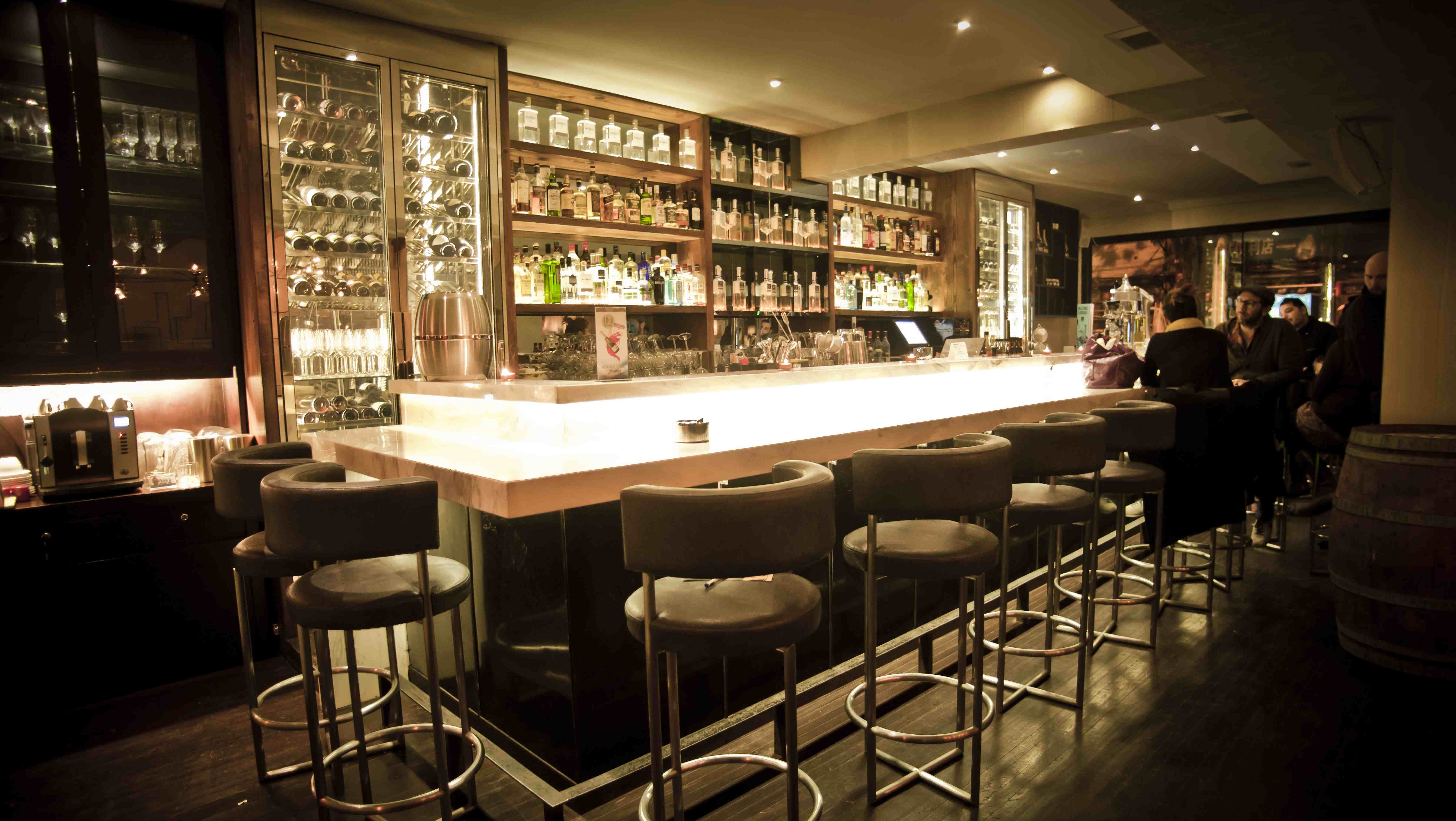 Bar