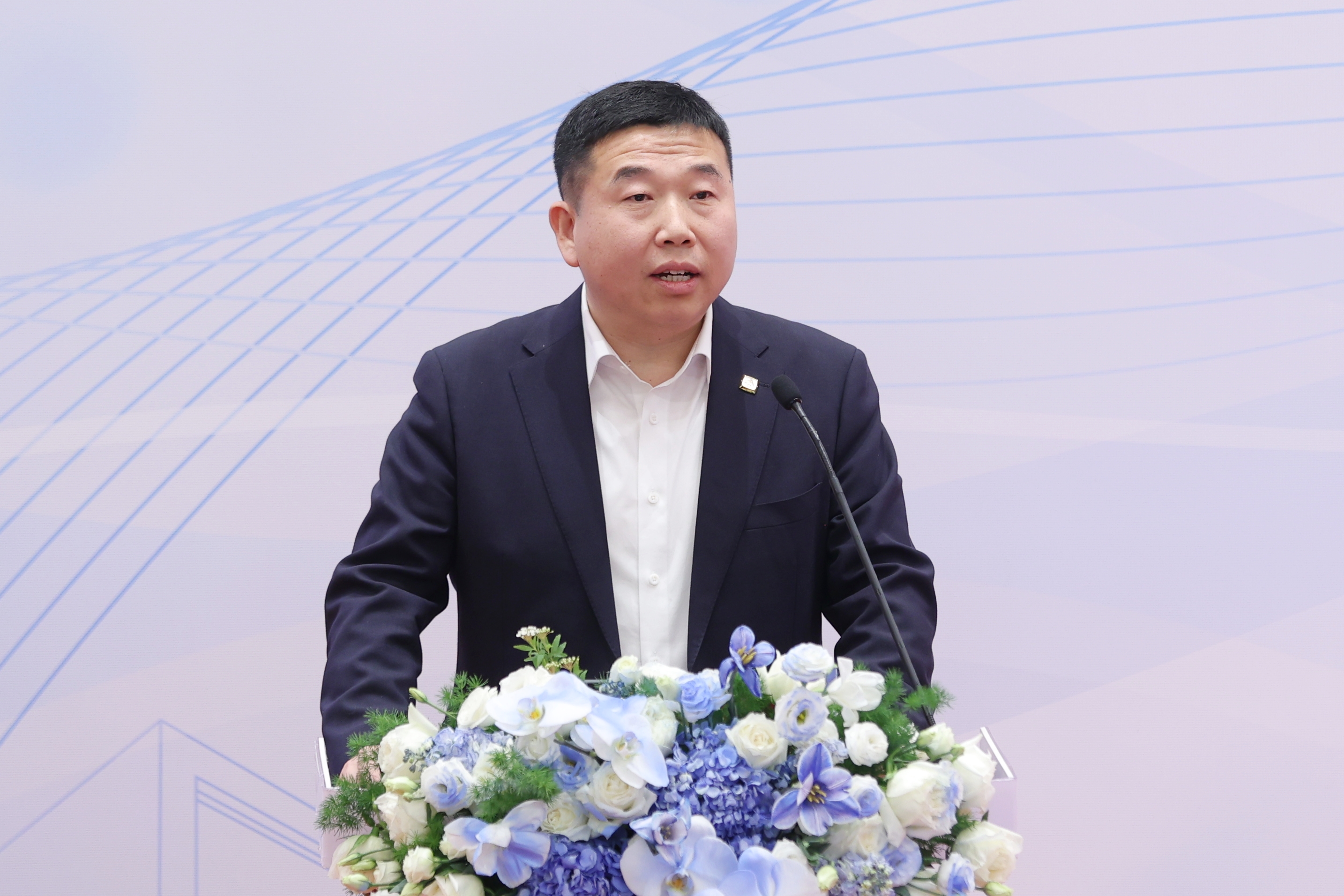 张志兴